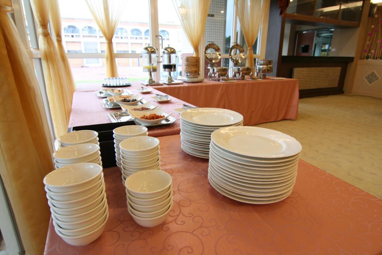 East Coast Sea View Hotel Chenggong Buitenkant foto